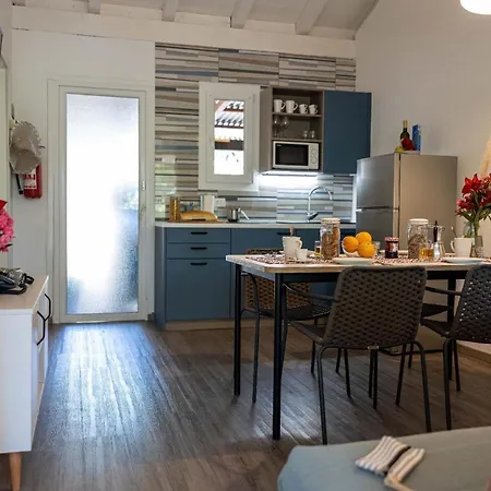 Comfort Bi Village Apartament *